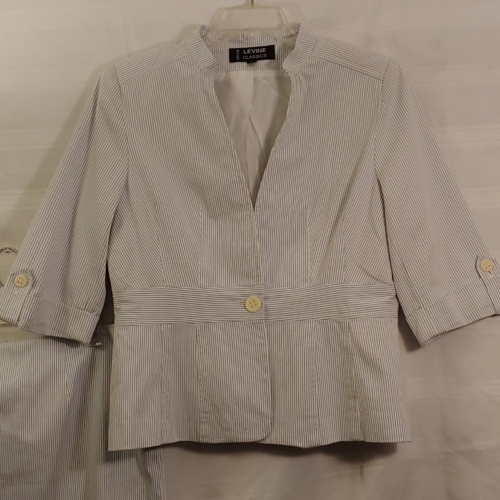 Larry Levine Classics Suit